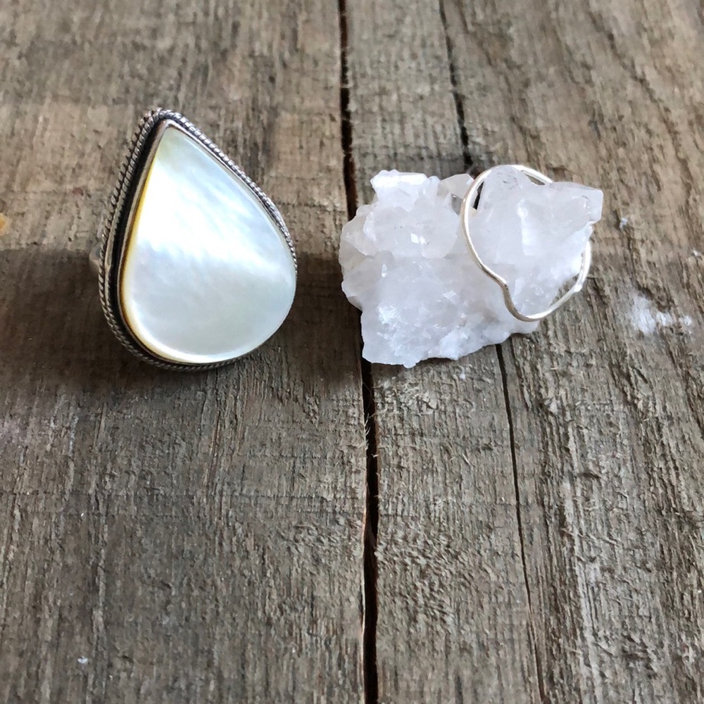 Mother of Pearl Smooth Sterling Silver Ring